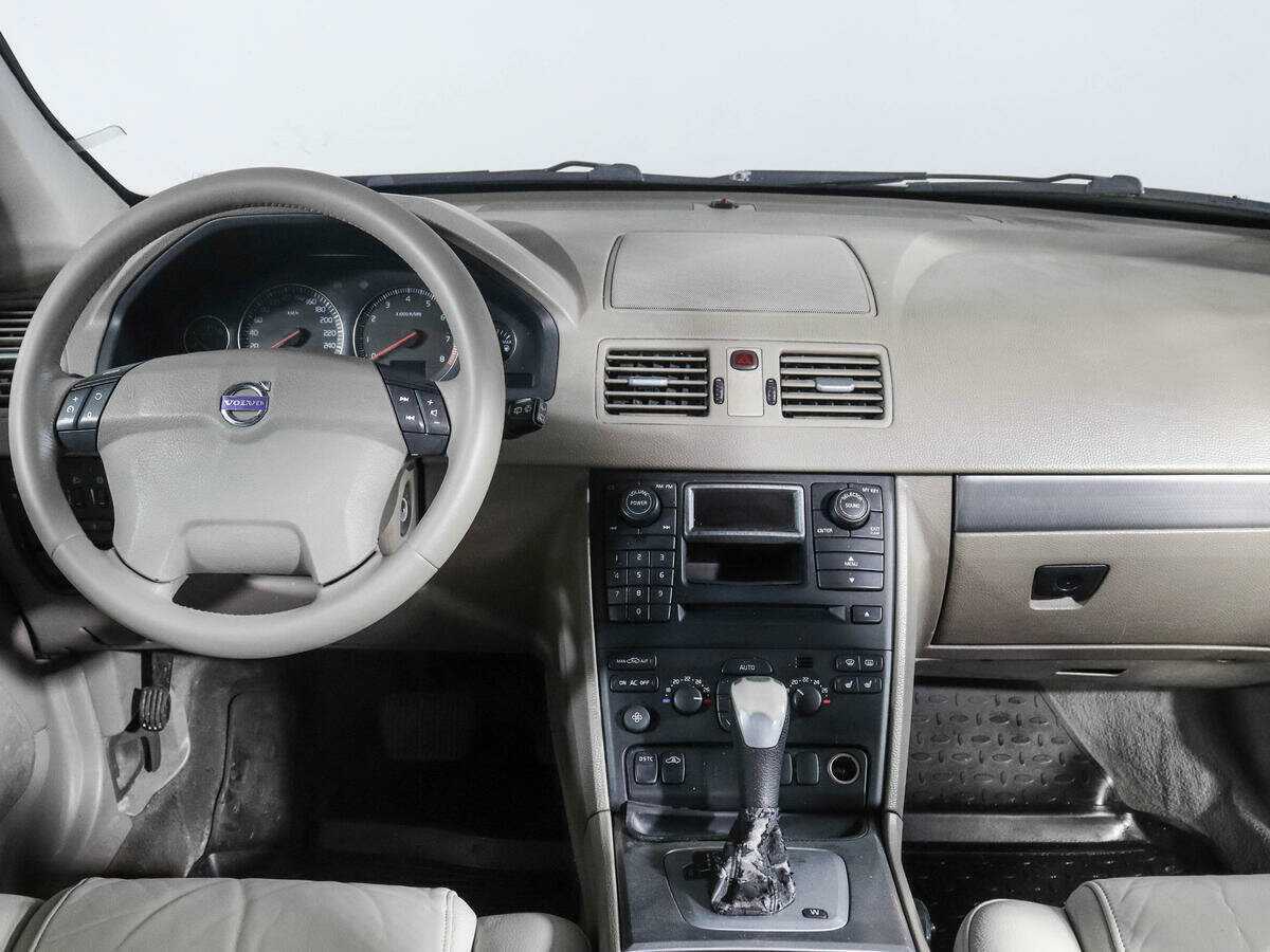 Купить Volvo XC90 с пробегом. Фото: #11