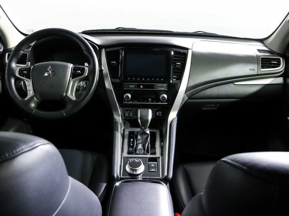 Купить Mitsubishi Pajero Sport с пробегом. Фото: #9