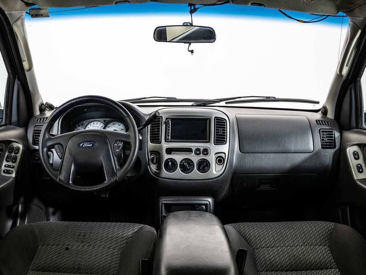 Купить Ford Escape с пробегом. Фото: #12