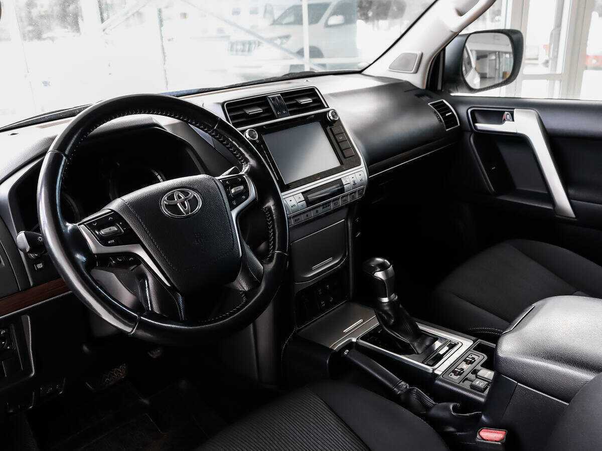 Купить Toyota Land Cruiser Prado с пробегом. Фото: #8