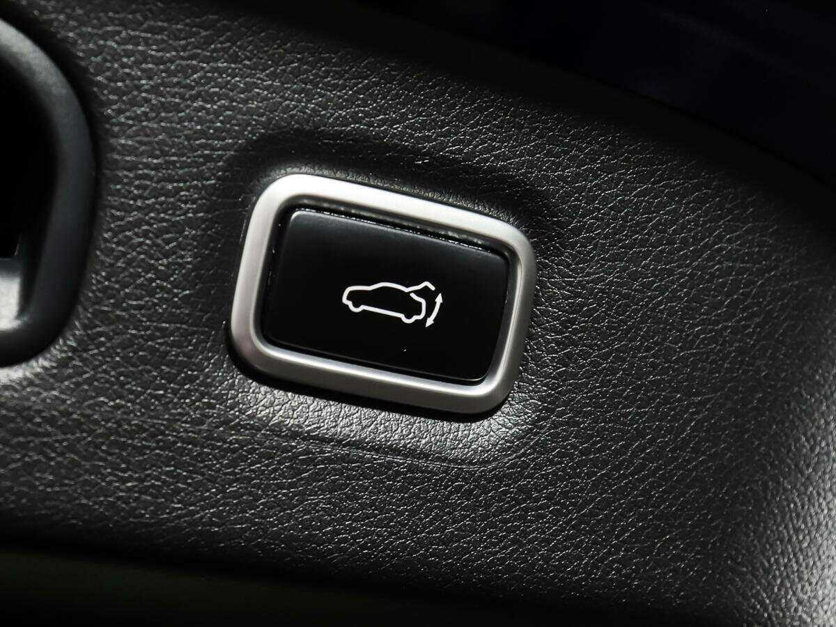 Купить Kia Stinger с пробегом. Фото: #21