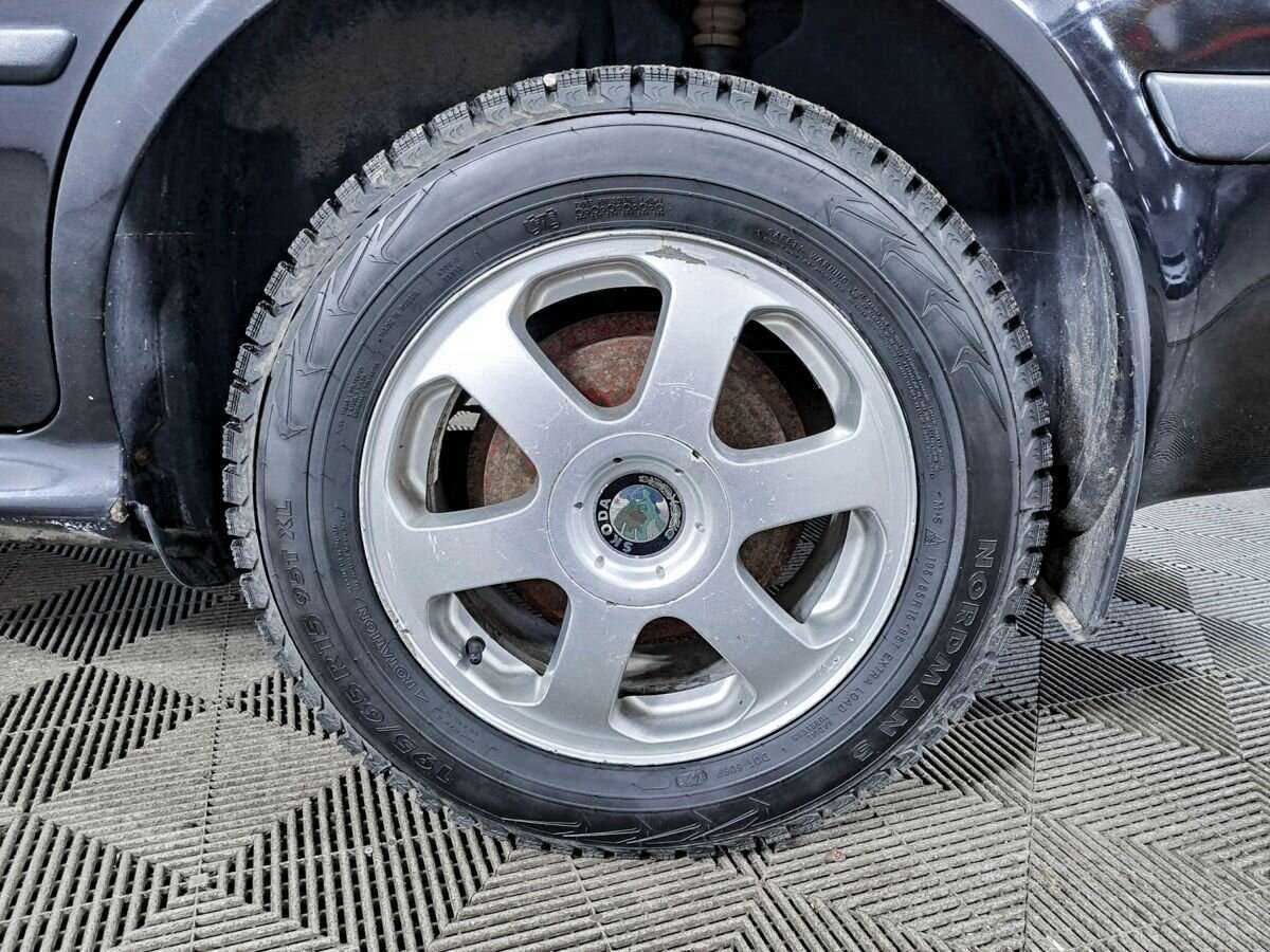 Купить Skoda Octavia с пробегом. Фото: #13