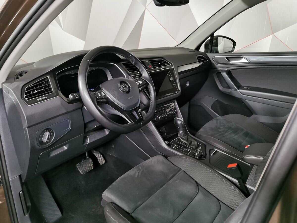 Купить Volkswagen Tiguan с пробегом. Фото: #13