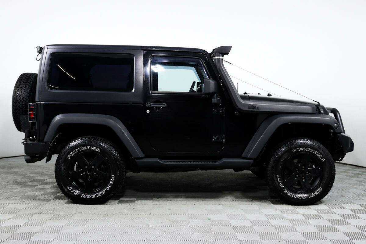 Купить Jeep Wrangler с пробегом. Фото: #2