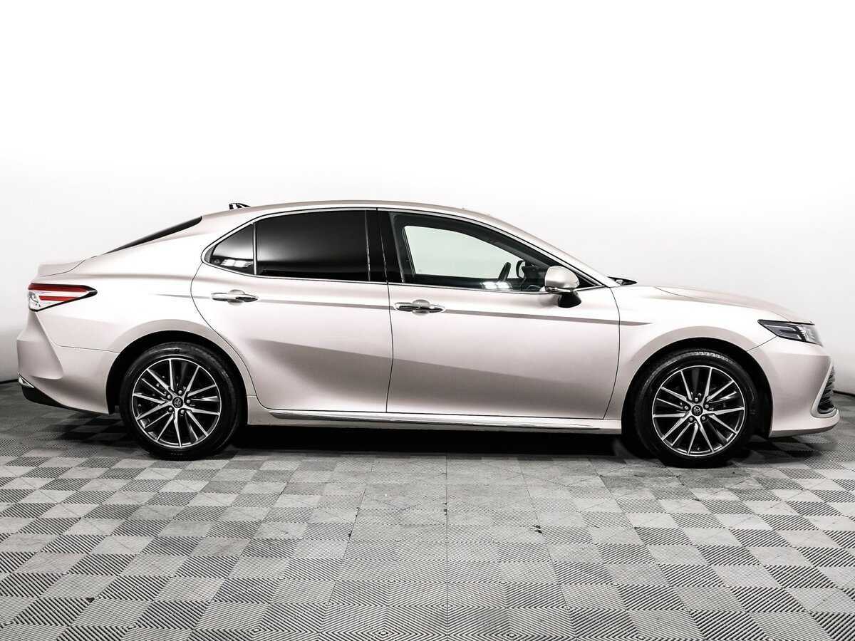 Купить Toyota Camry с пробегом. Фото: #3