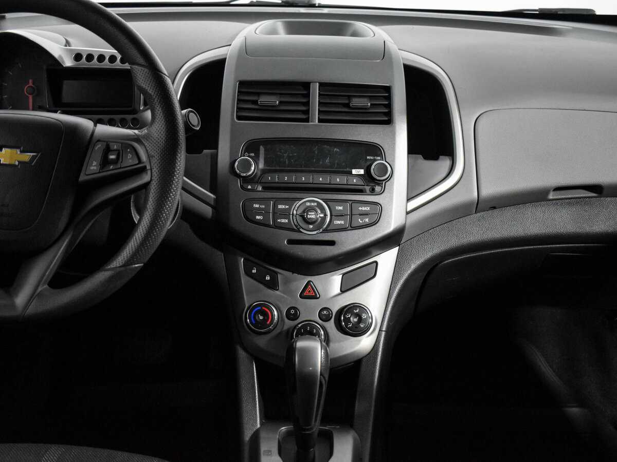 Купить Chevrolet Aveo с пробегом. Фото: #13