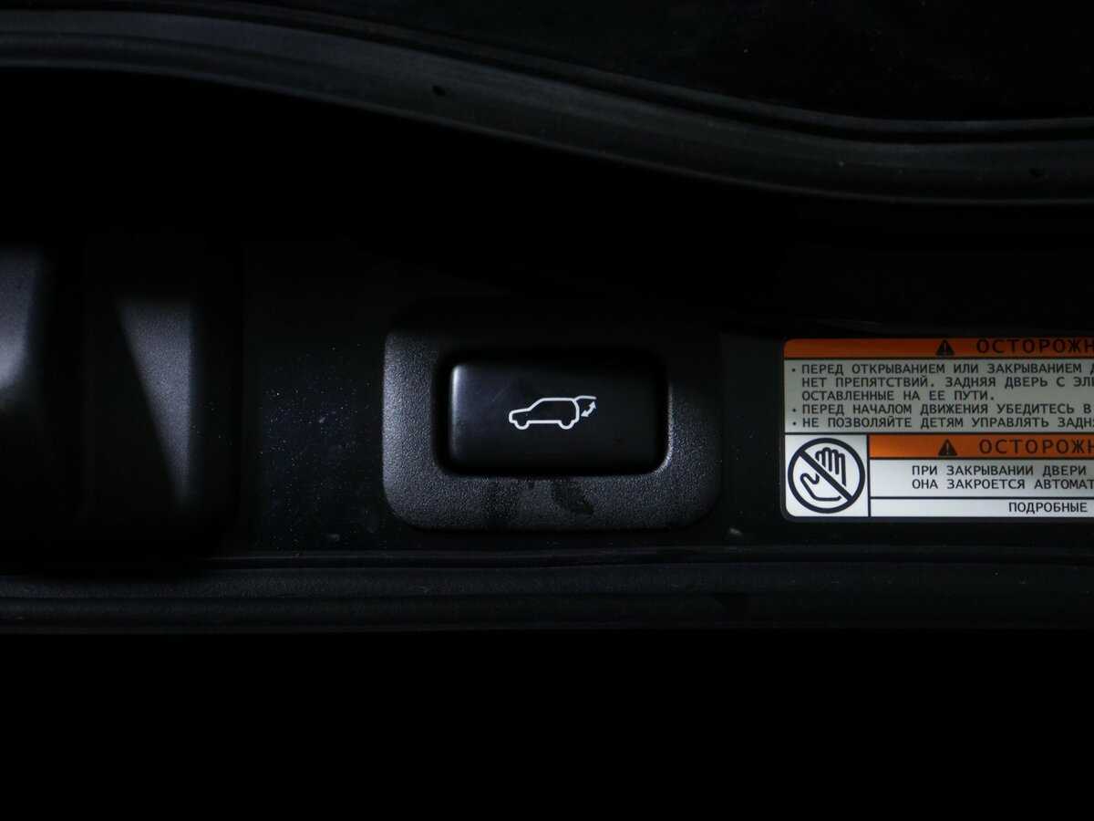 Купить Toyota Land Cruiser с пробегом. Фото: #15