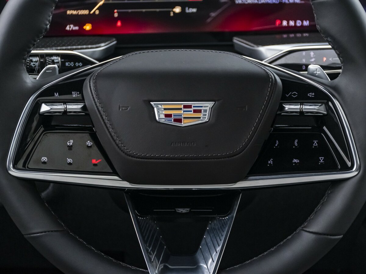 Купить Cadillac Escalade-V с пробегом. Фото: #17