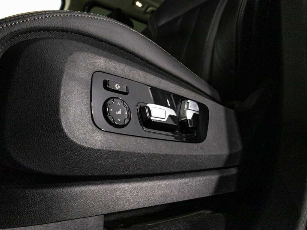 Купить BMW X7 с пробегом. Фото: #24
