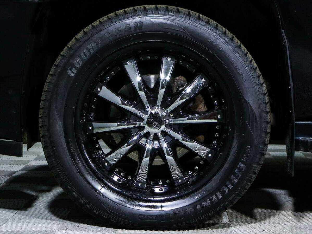 Купить Chevrolet Tahoe с пробегом. Фото: #18