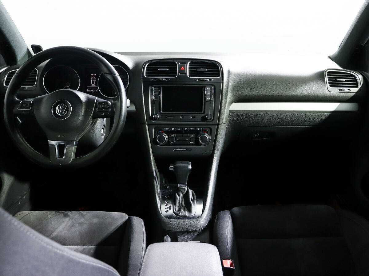 Купить Volkswagen Golf с пробегом. Фото: #11