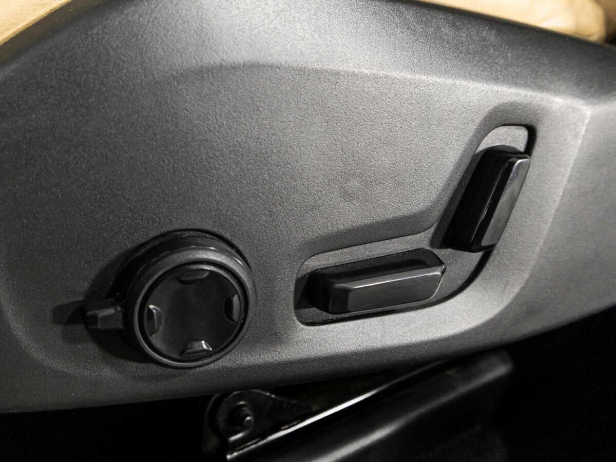 Купить Volvo XC90 с пробегом. Фото: #17