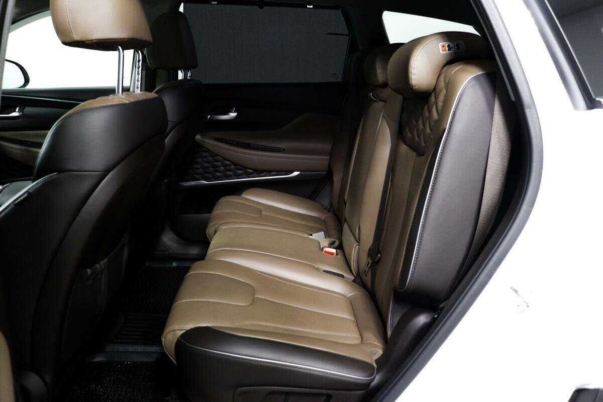 Купить Hyundai Santa Fe с пробегом. Фото: #11