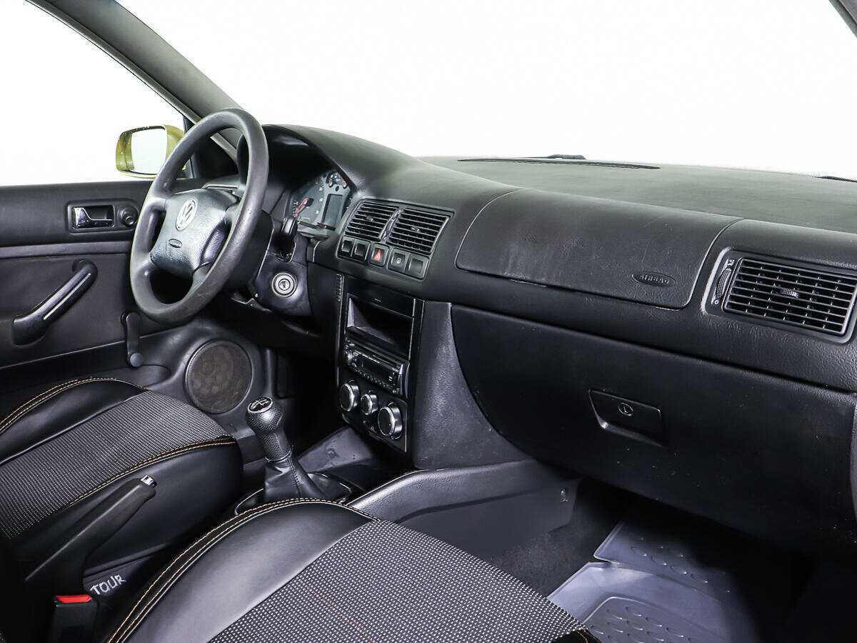 Купить Volkswagen Golf с пробегом. Фото: #8