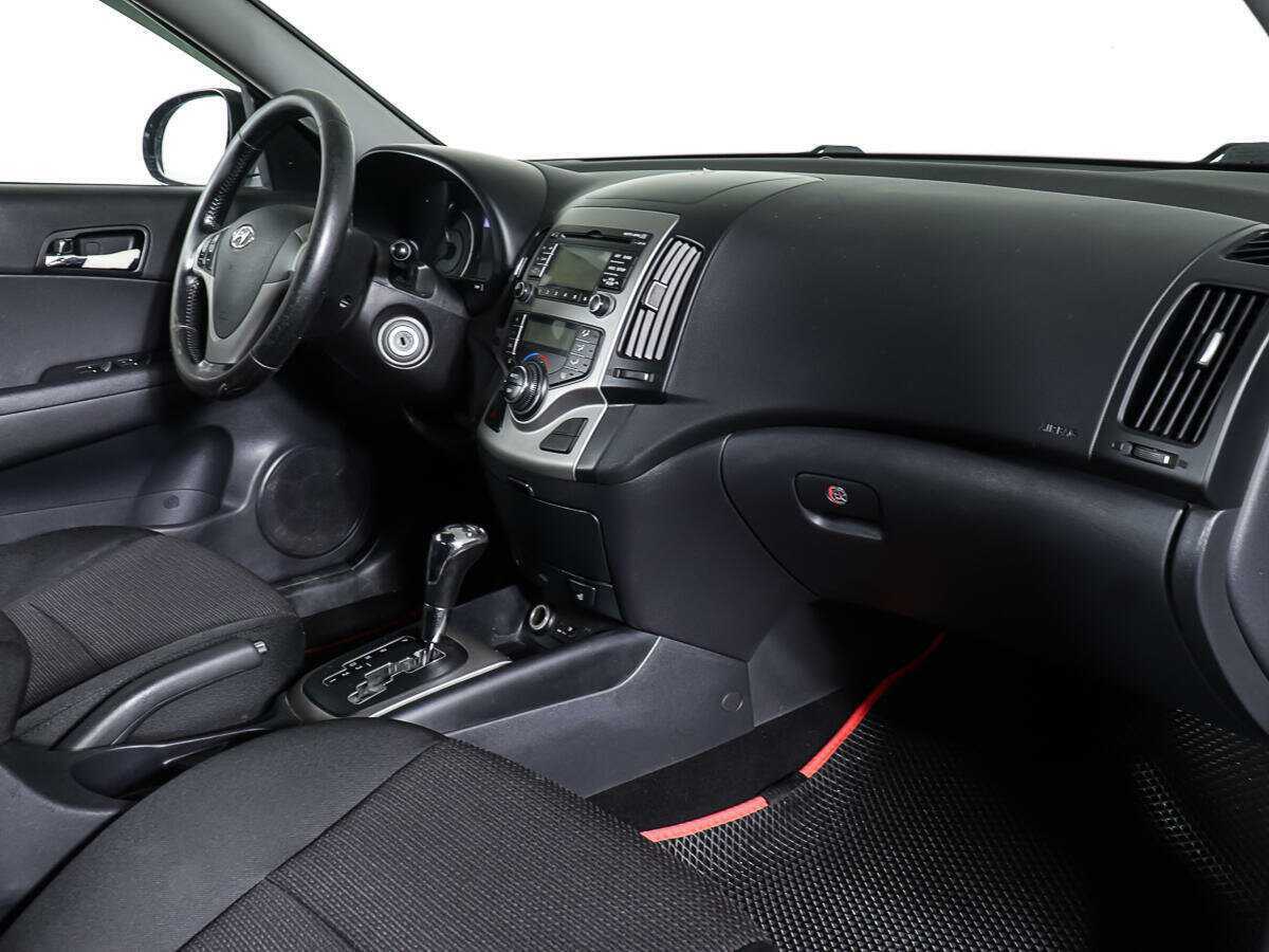 Купить Hyundai i30 с пробегом. Фото: #8