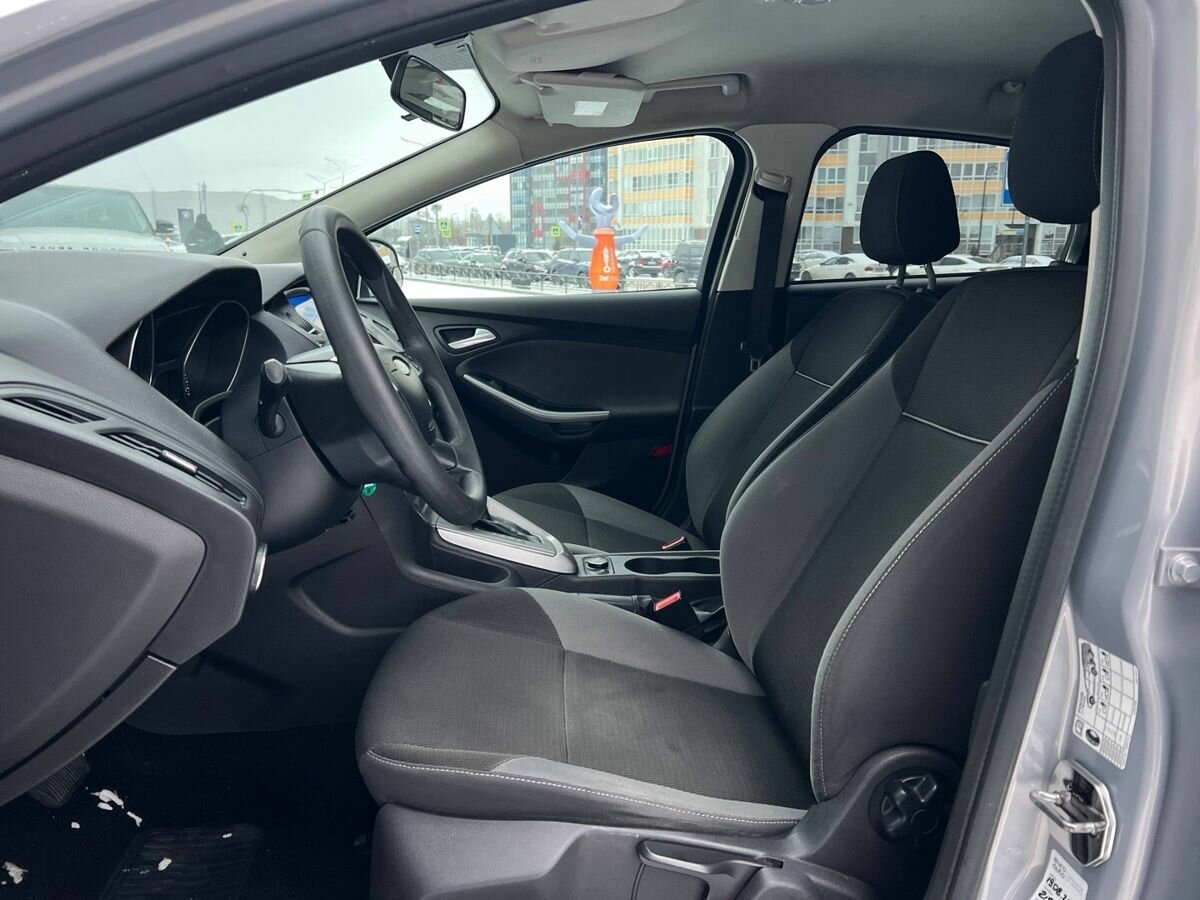 Купить Ford Focus с пробегом. Фото: #4