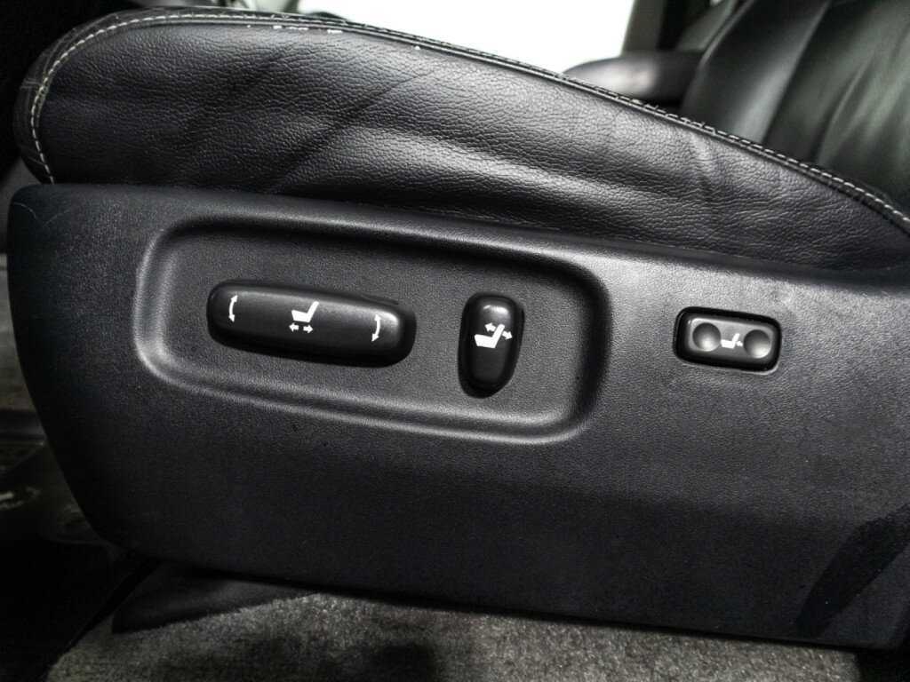 Купить Toyota Land Cruiser с пробегом. Фото: #15