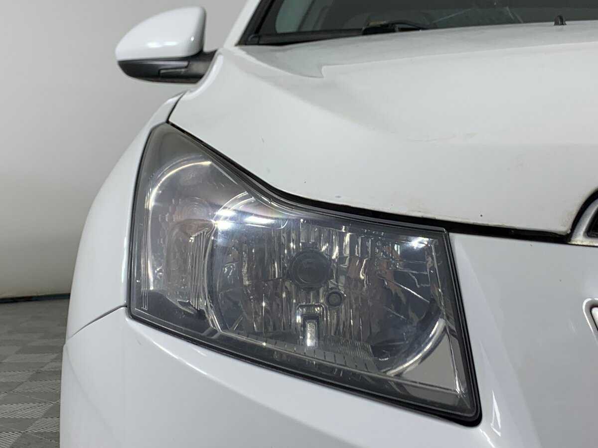 Купить Chevrolet Cruze с пробегом. Фото: #9