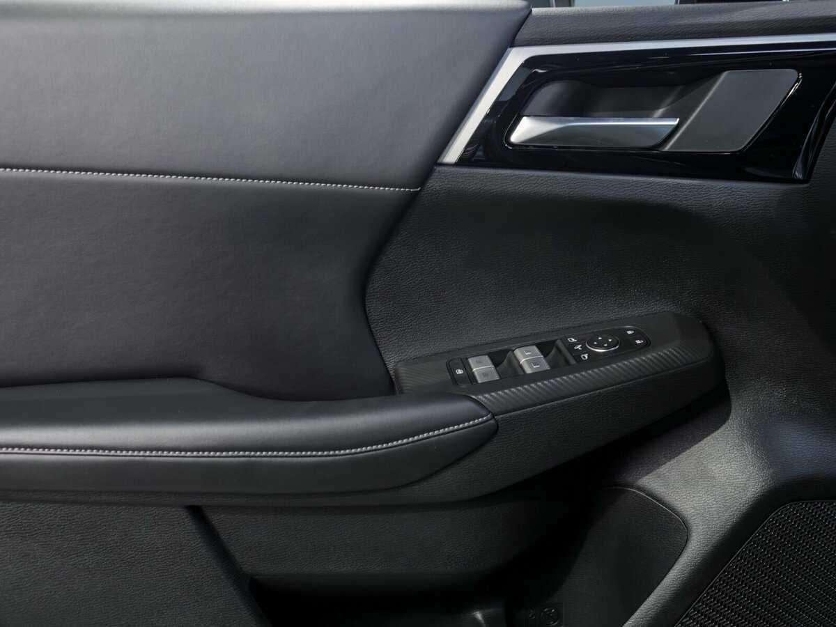 Купить Mitsubishi Outlander с пробегом. Фото: #24