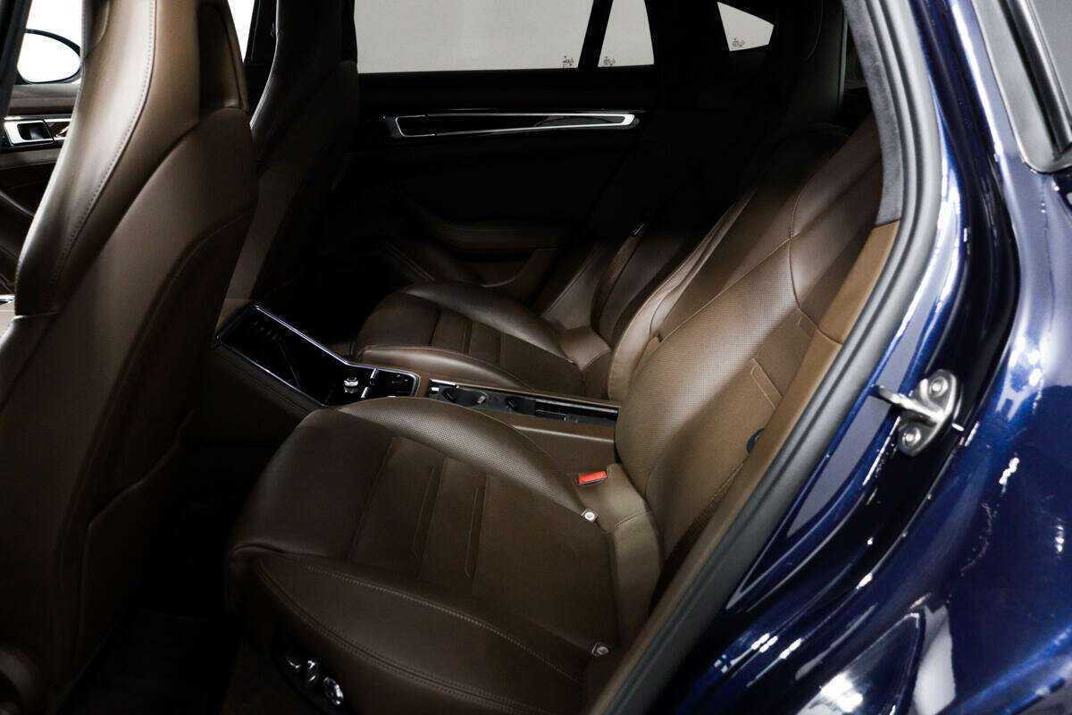 Купить Porsche Panamera с пробегом. Фото: #11