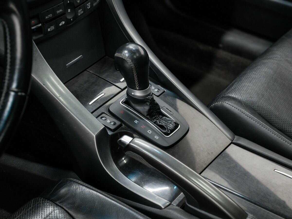 Купить Honda Accord с пробегом. Фото: #17