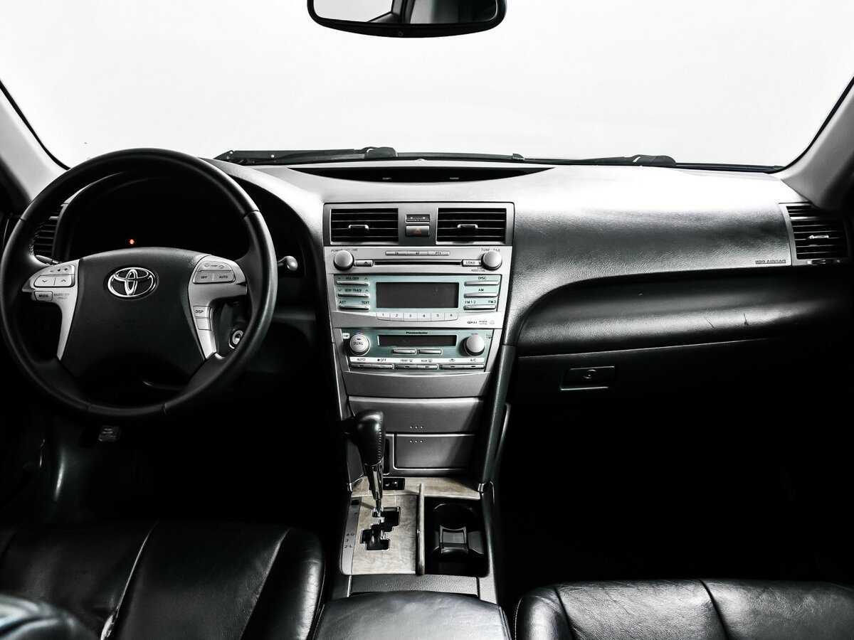 Купить Toyota Camry с пробегом. Фото: #10