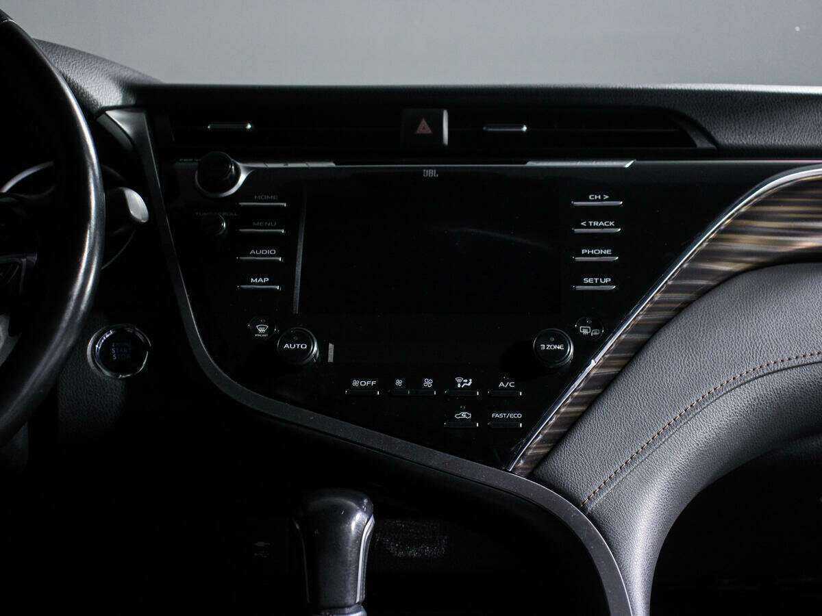 Купить Toyota Camry с пробегом. Фото: #10
