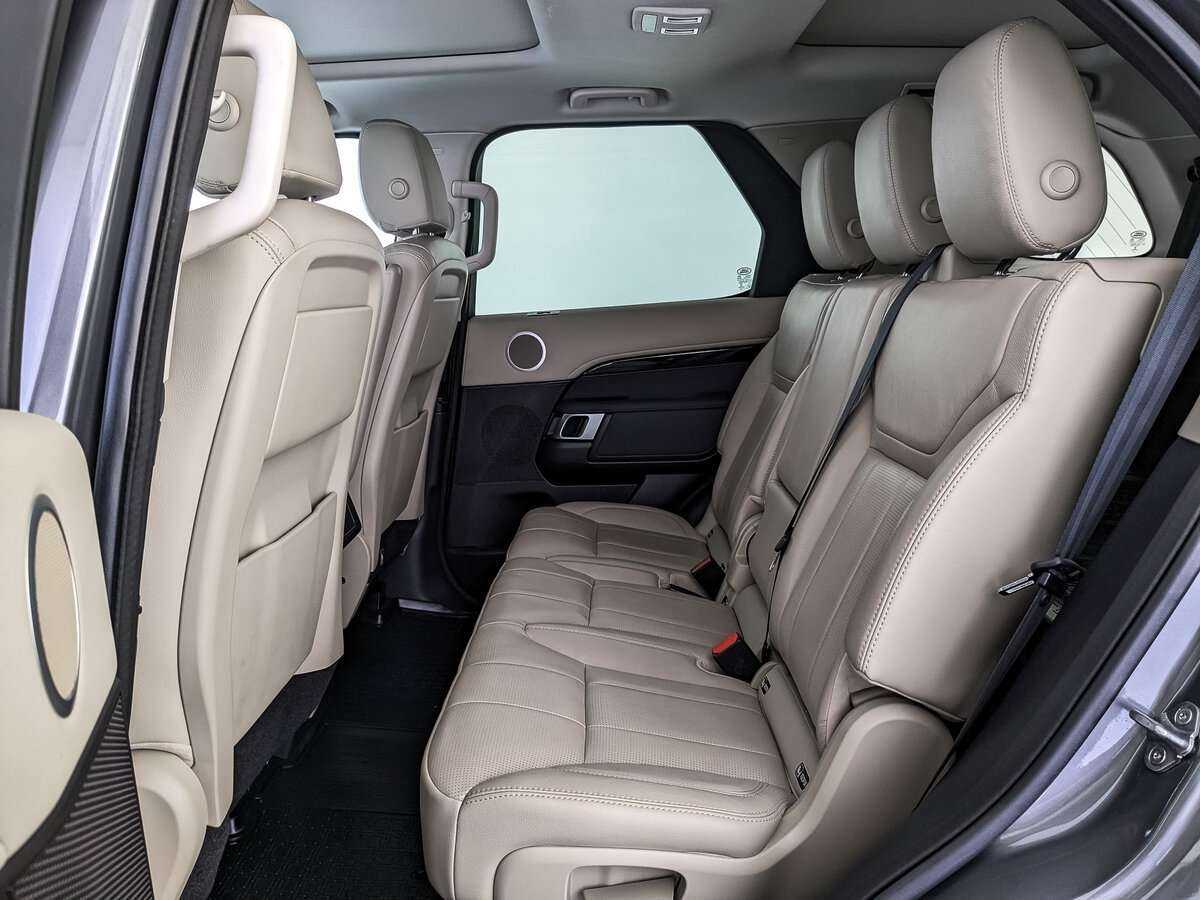 Купить Land Rover Discovery с пробегом. Фото: #13