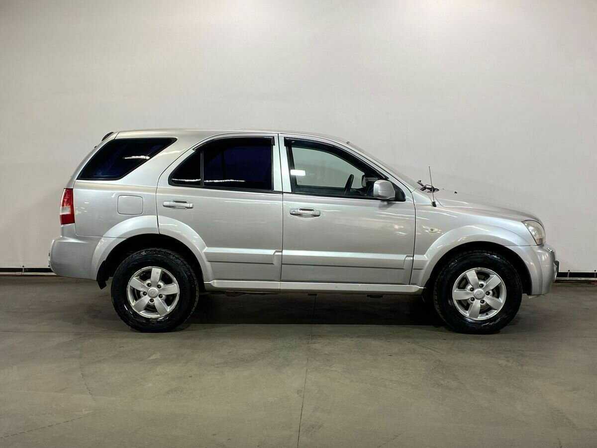 Купить Kia Sorento с пробегом. Фото: #3