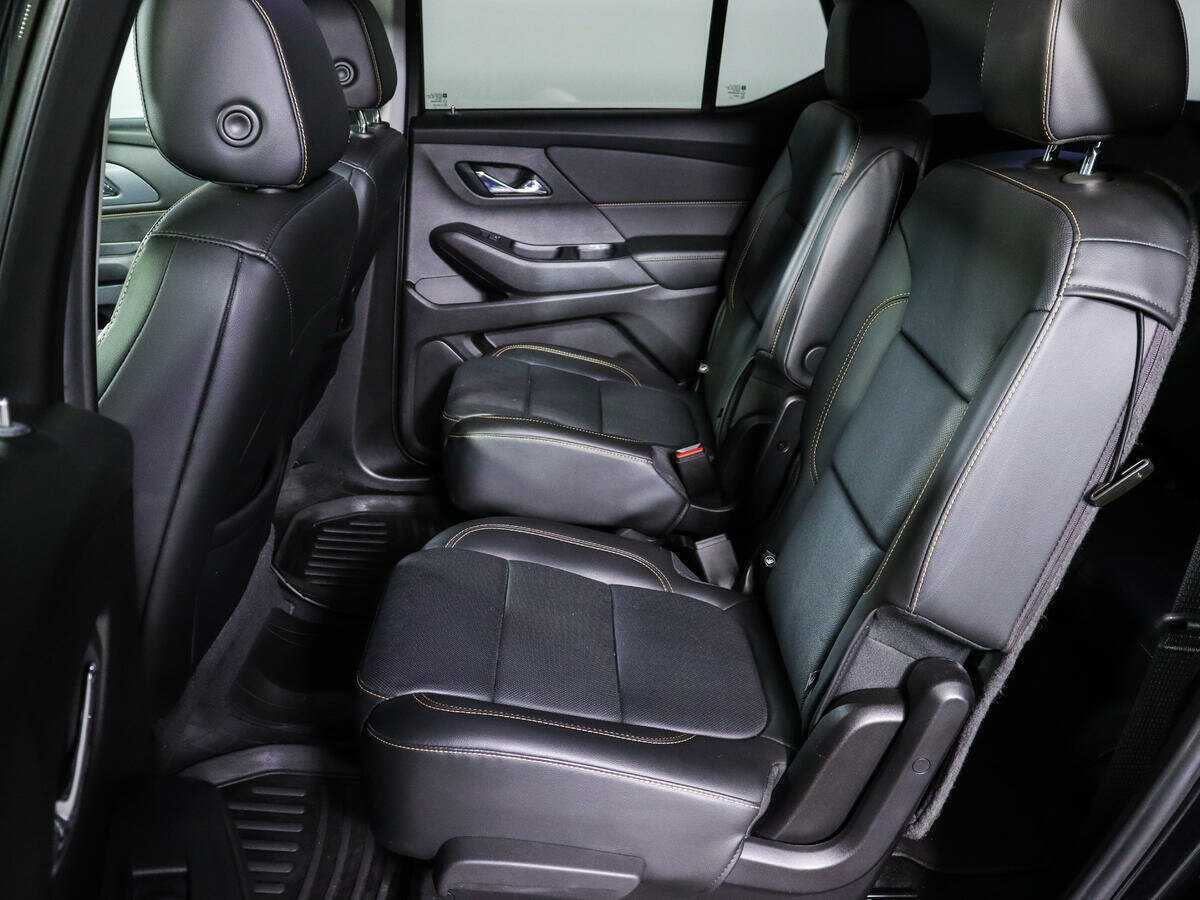 Купить Chevrolet Traverse с пробегом. Фото: #10