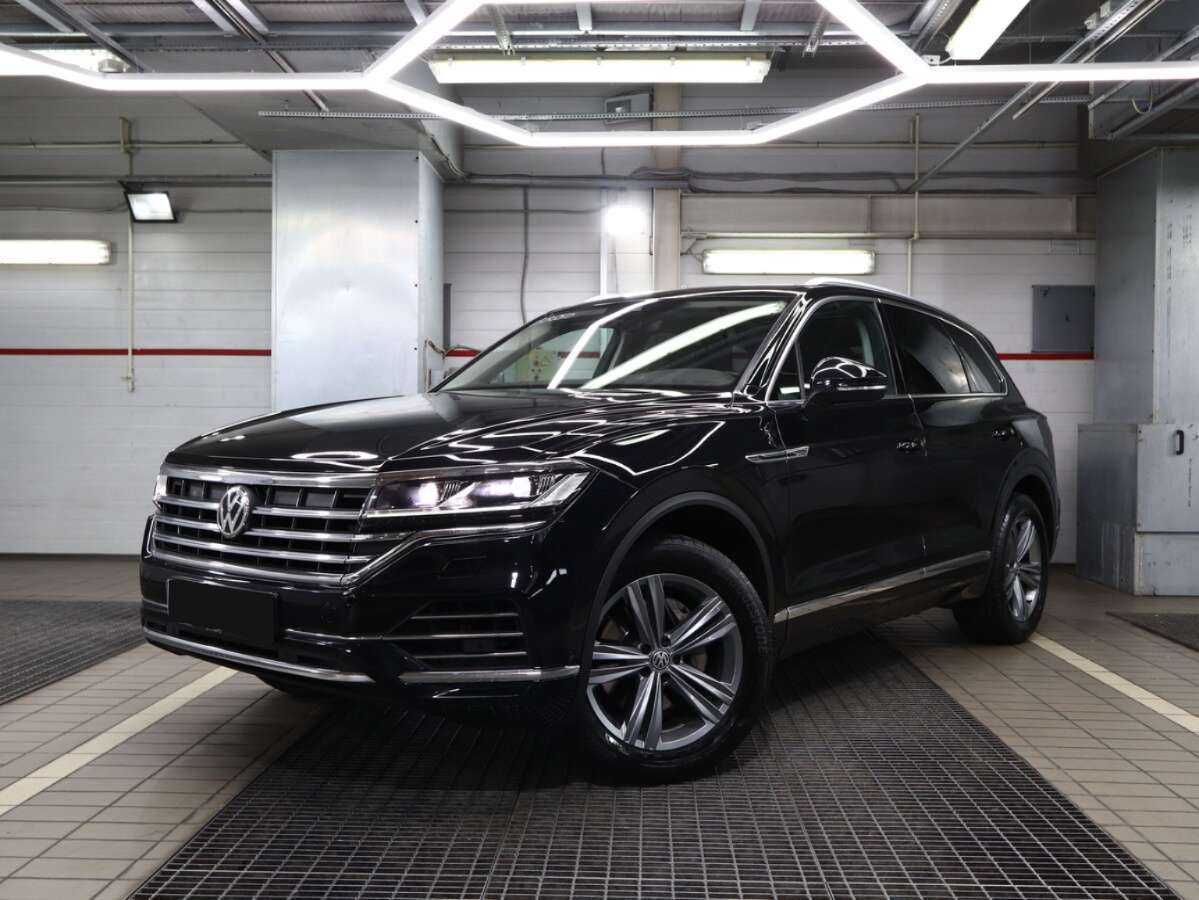 Купить Volkswagen Touareg с пробегом. Посмотреть фото