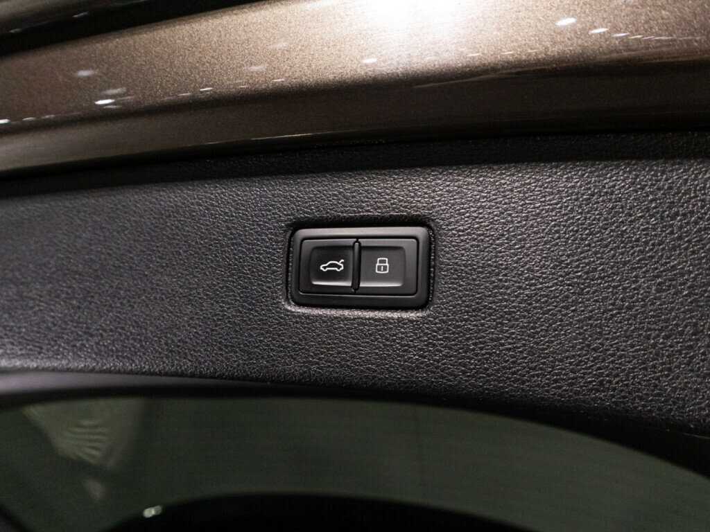 Купить Audi Q7 с пробегом. Фото: #14