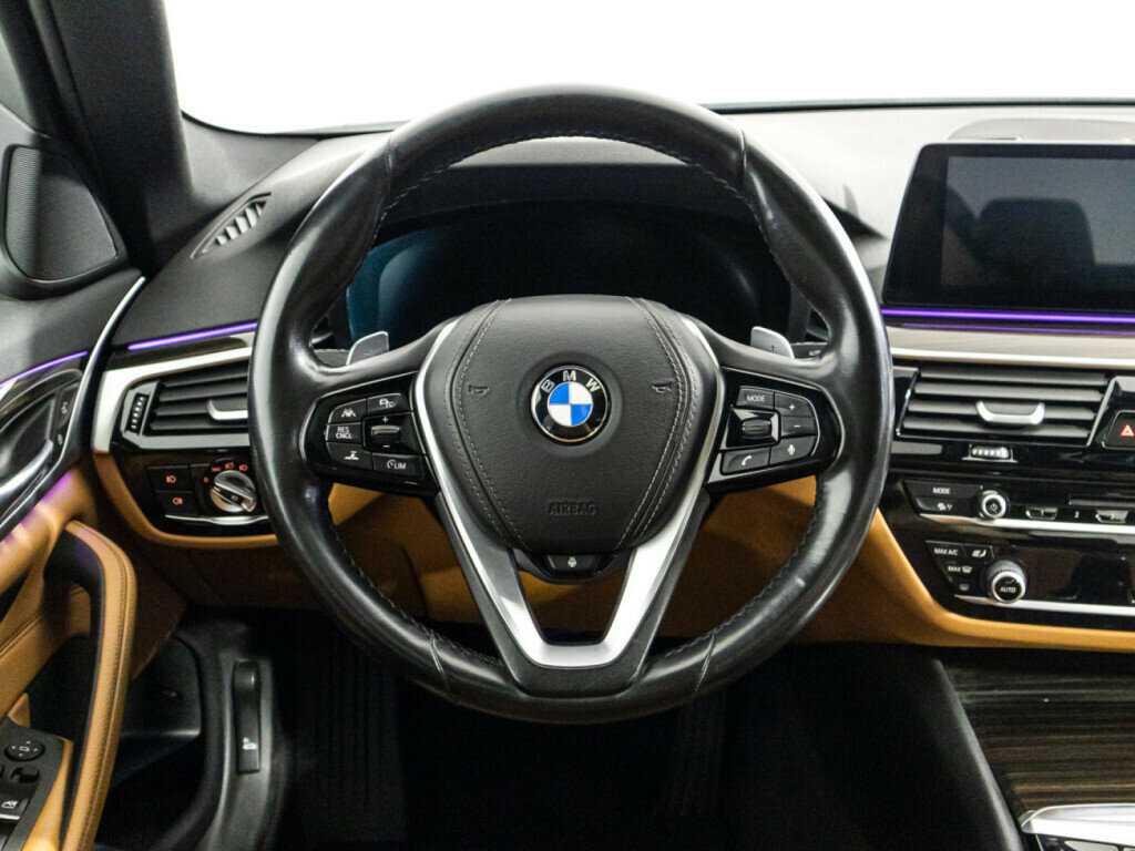 Купить BMW 5 серии с пробегом. Фото: #24