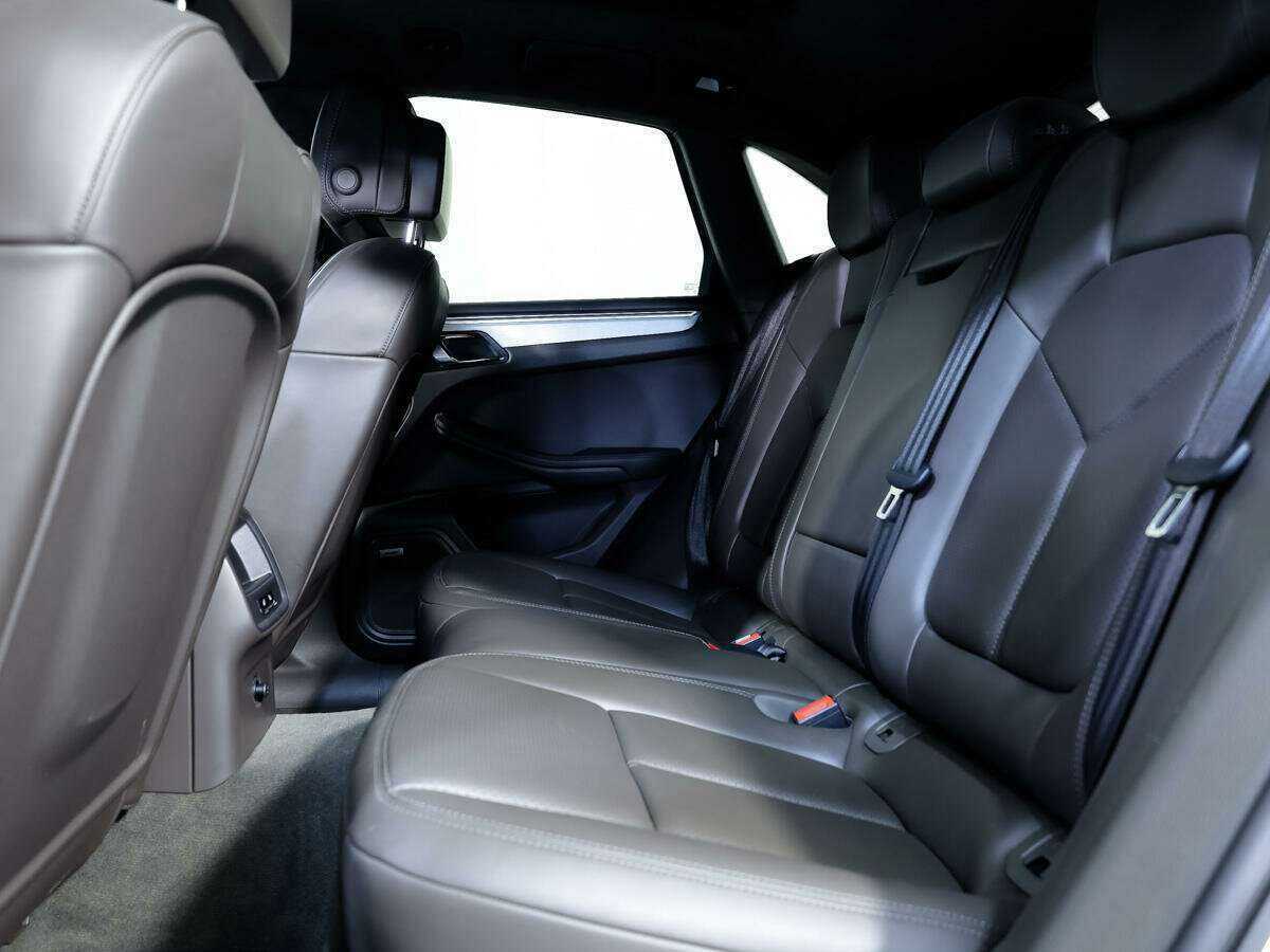 Купить Porsche Macan с пробегом. Фото: #13