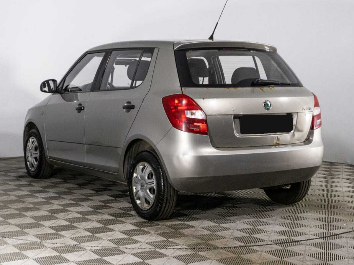 Купить Skoda Fabia с пробегом. Фото: #6