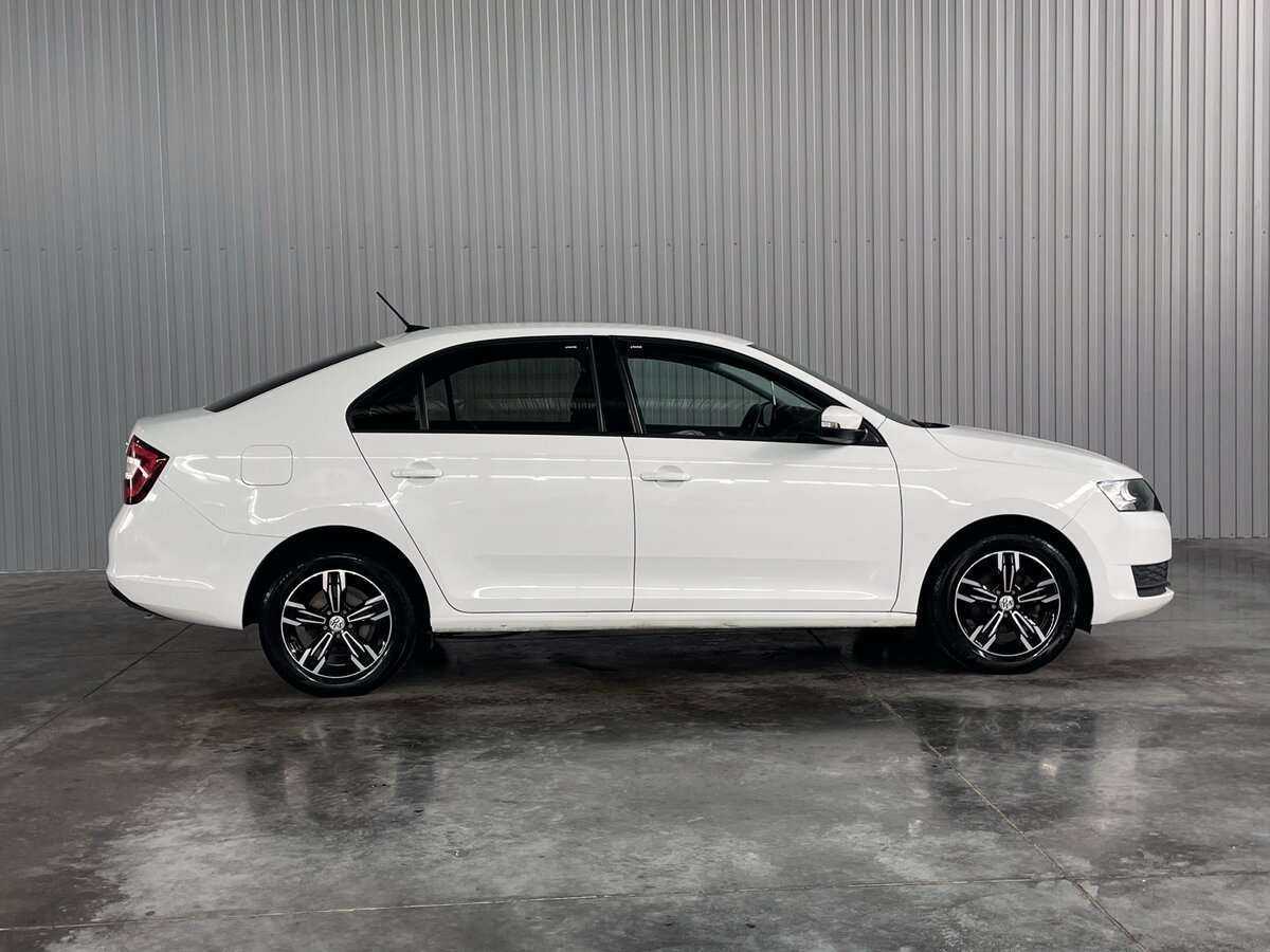 Купить Skoda Rapid с пробегом. Фото: #3