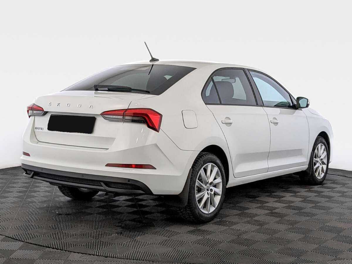 Купить Skoda Rapid с пробегом. Фото: #4