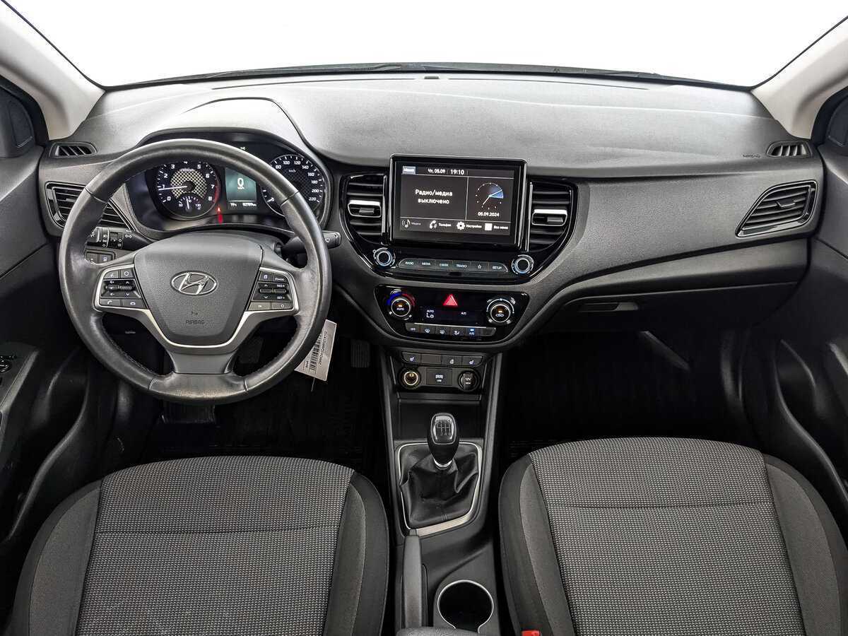 Купить Hyundai Solaris с пробегом. Фото: #9