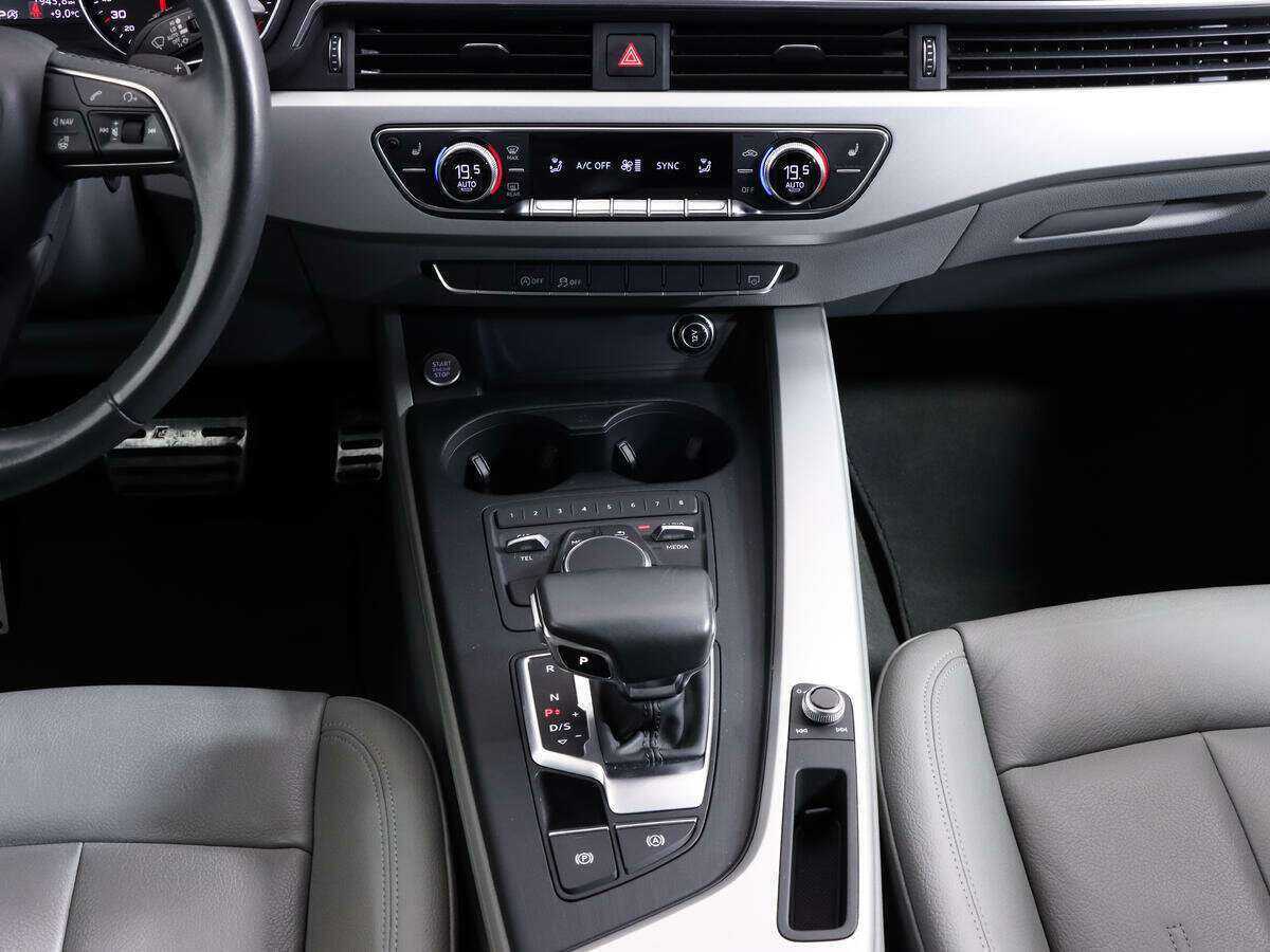 Купить Audi A4 с пробегом. Фото: #10