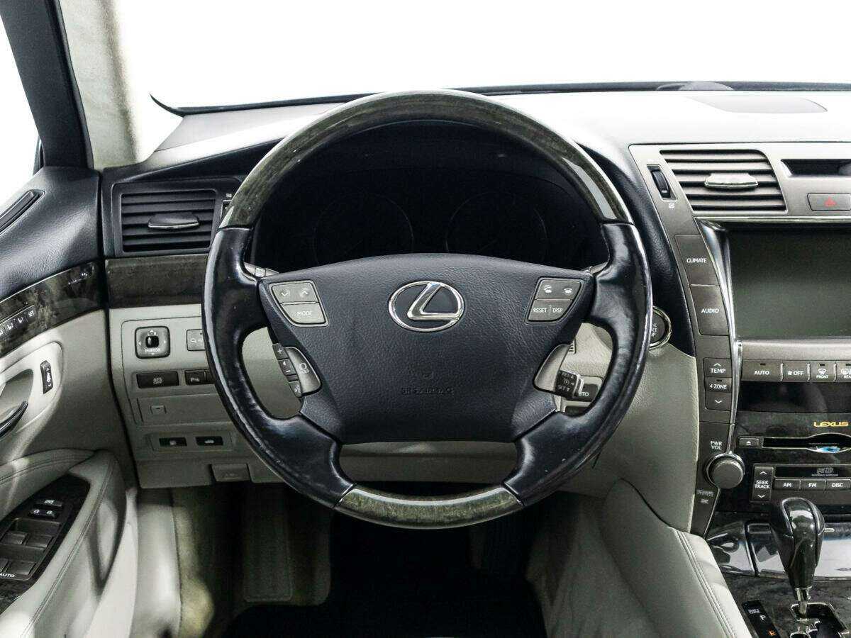 Купить Lexus LS с пробегом. Фото: #20