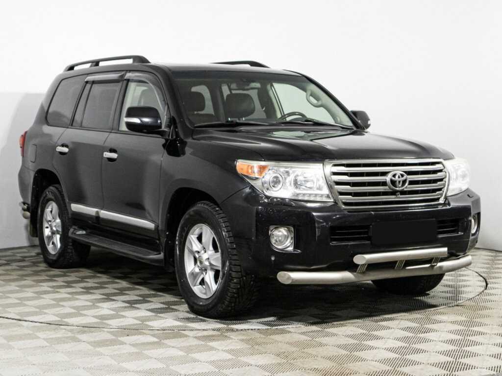 Купить Toyota Land Cruiser с пробегом. Фото: #2