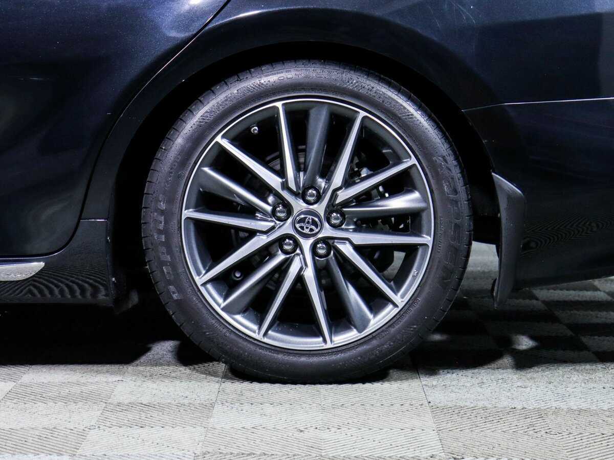 Купить Toyota Camry с пробегом. Фото: #14