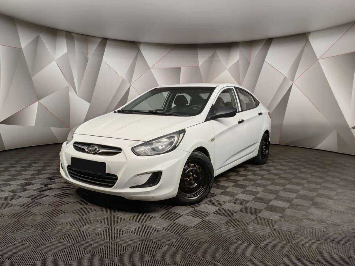 Купить Hyundai Solaris с пробегом. Фото: #0
