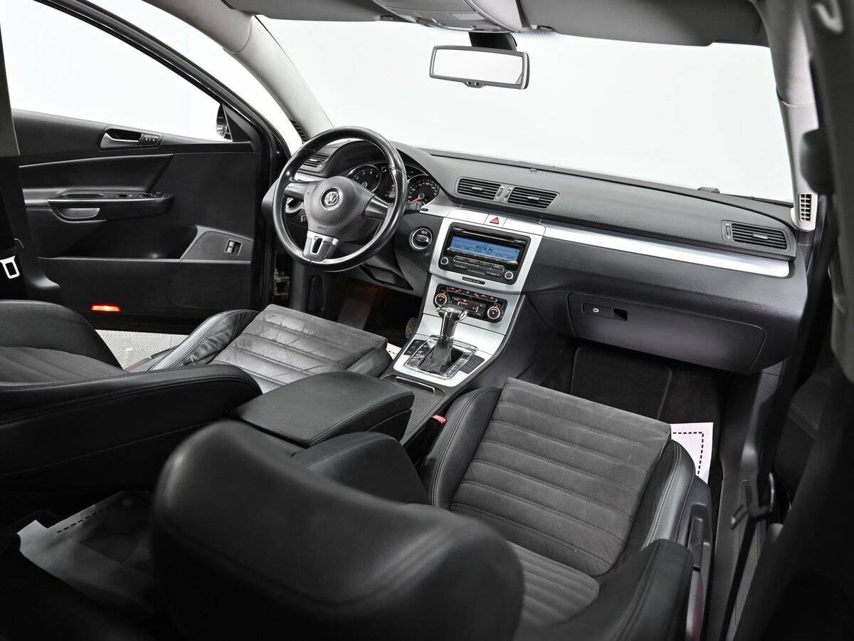 Купить Volkswagen Passat с пробегом. Фото: #10