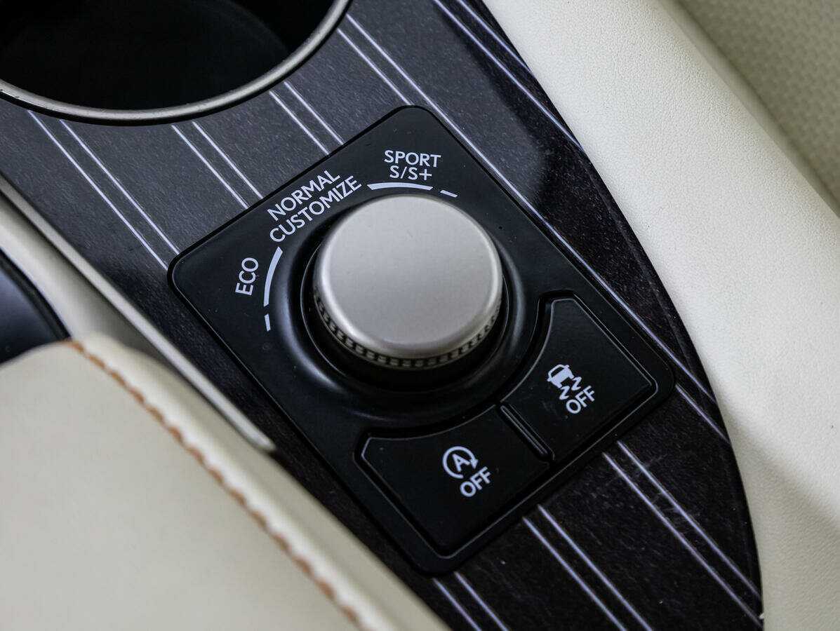 Купить Lexus RX с пробегом. Фото: #13