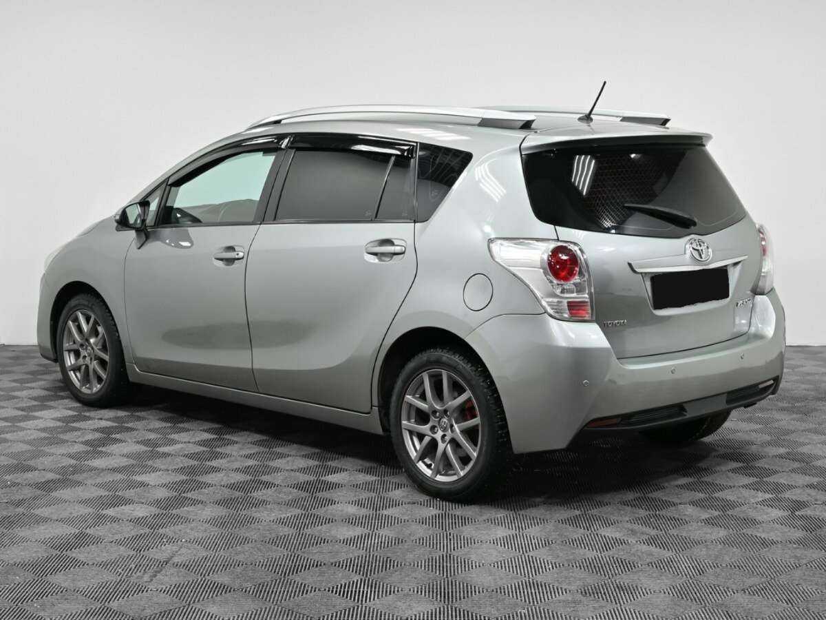 Купить Toyota Verso с пробегом. Фото: #3