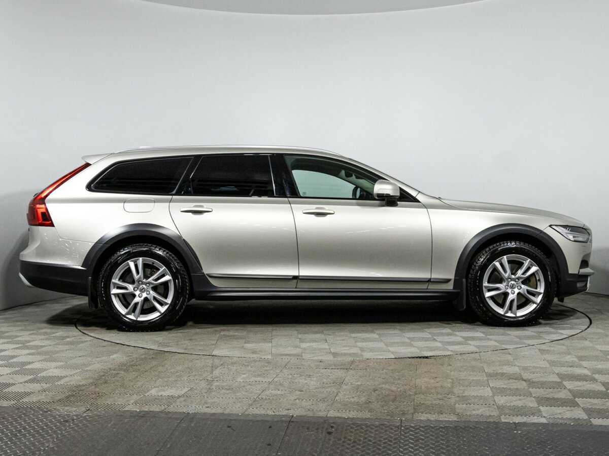Купить Volvo V90 Cross Country с пробегом. Фото: #3