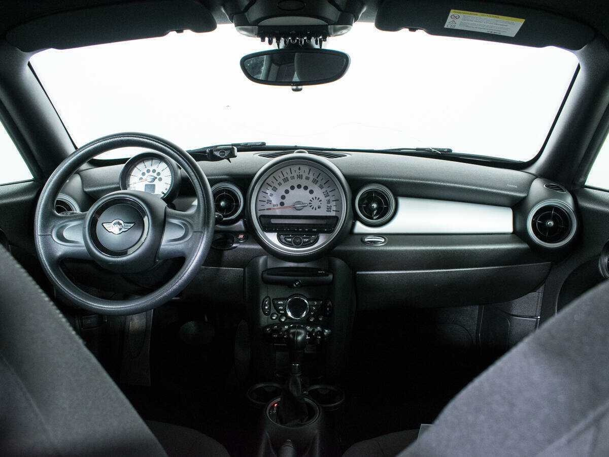 Купить Mini Coupe с пробегом. Фото: #9