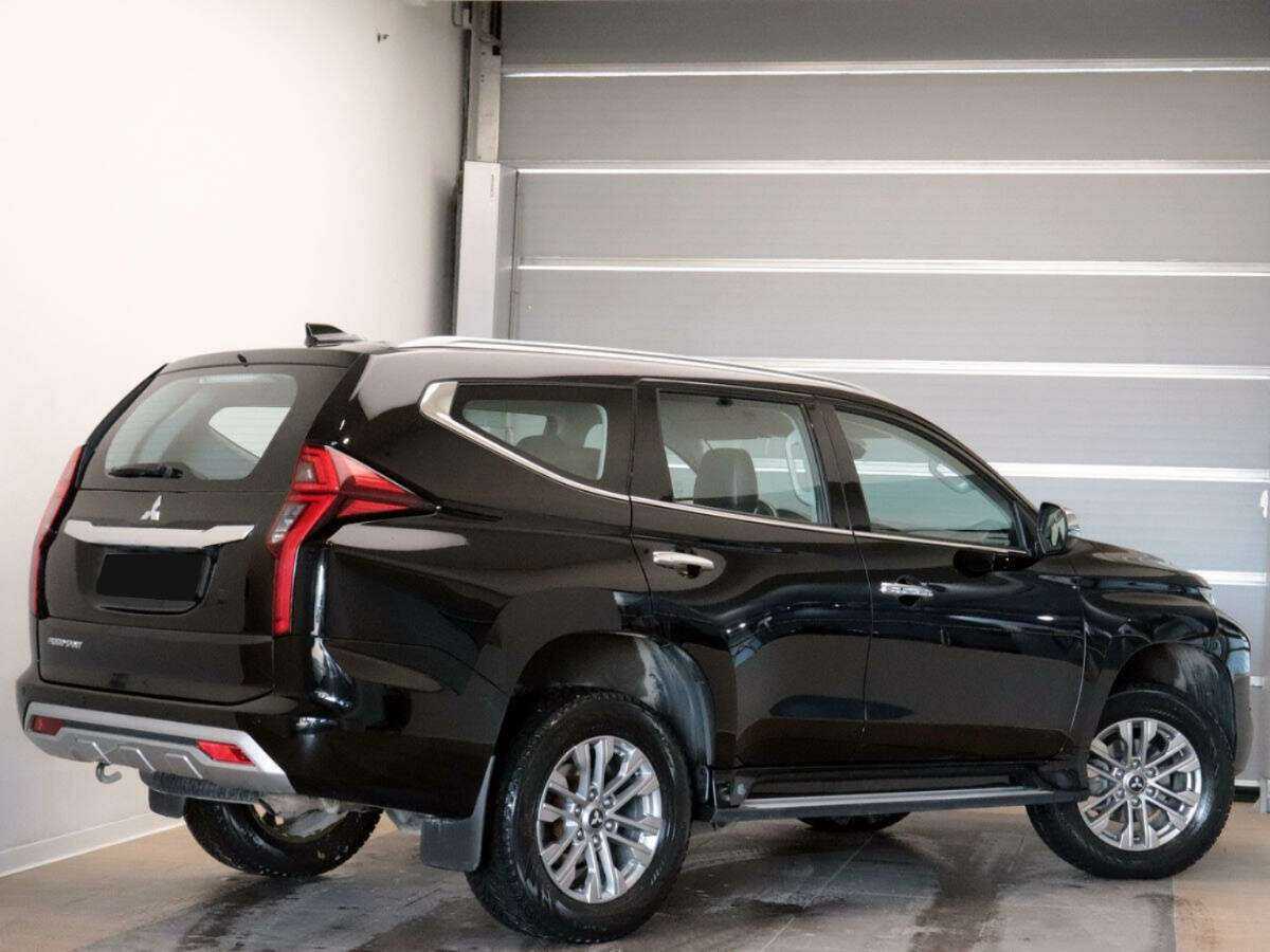 Купить Mitsubishi Pajero Sport с пробегом. Фото: #3