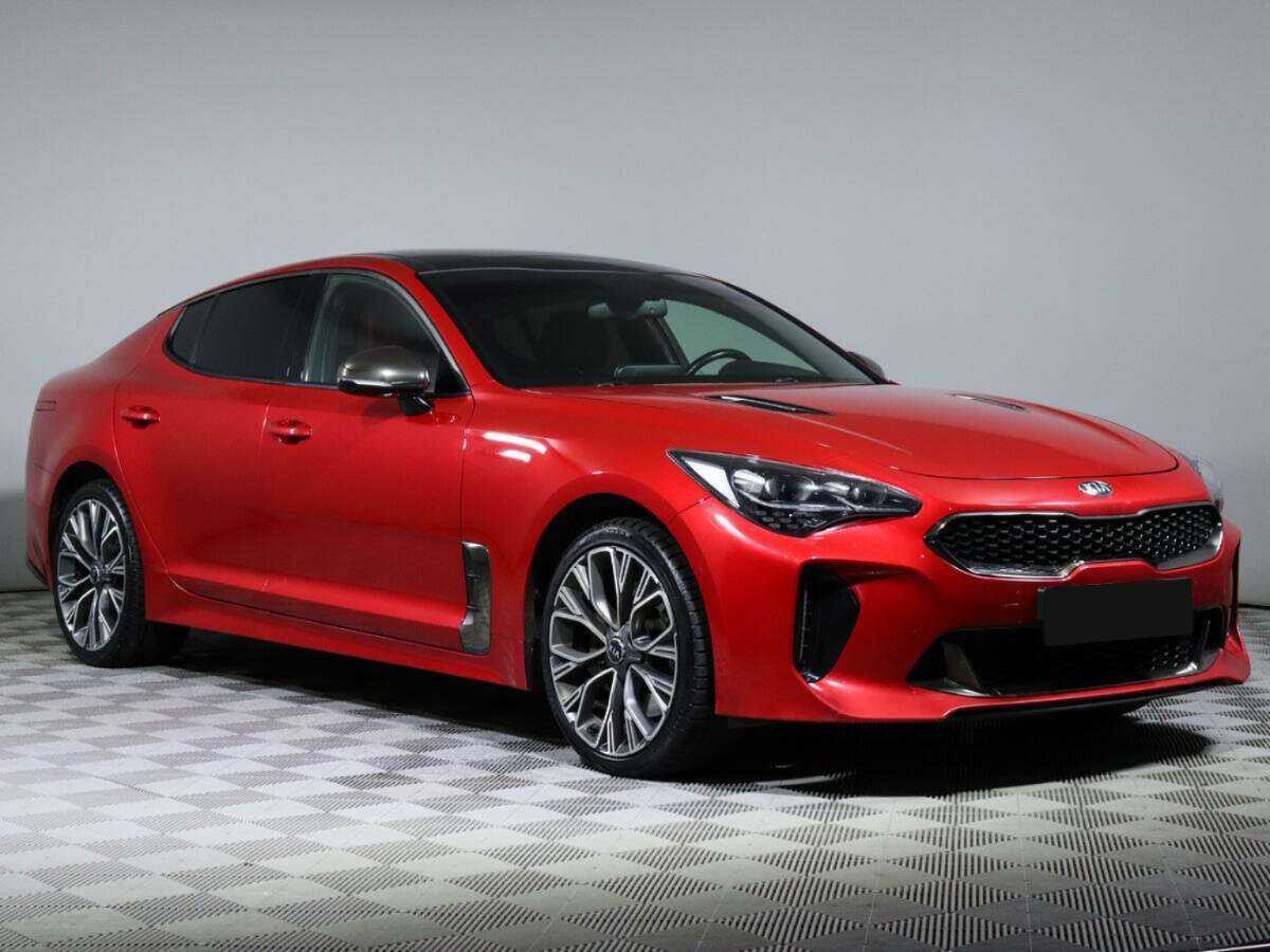 Купить Kia Stinger с пробегом. Фото: #2